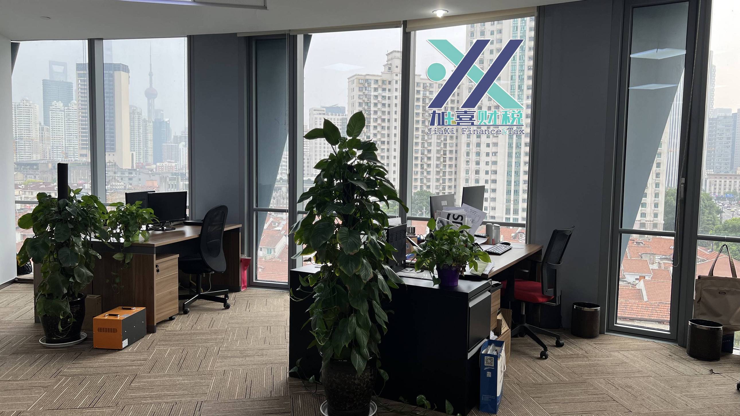 外国人注册上海公司如何设立资产管理公司？